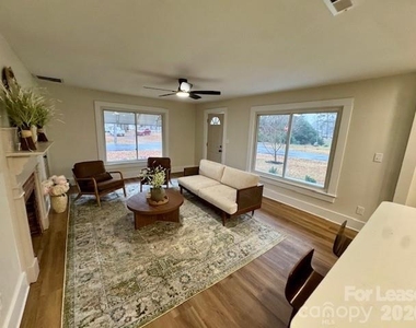 29 Sw Plott Drive Sw - Photo Thumbnail 2