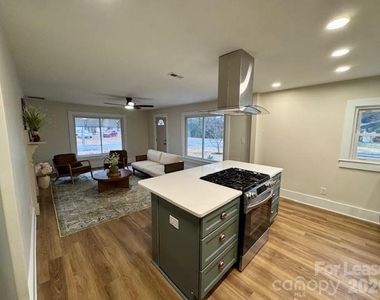 29 Sw Plott Drive Sw - Photo Thumbnail 7