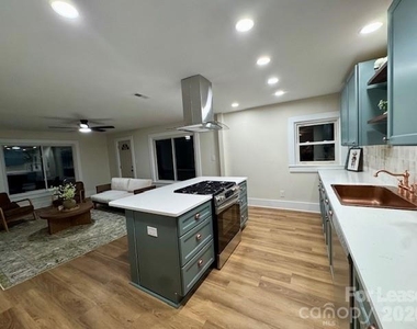 29 Sw Plott Drive Sw - Photo Thumbnail 12