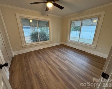 29 Sw Plott Drive Sw - Photo Thumbnail 16