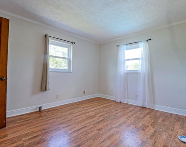1329 Nw 84th Drive Nw - Photo Thumbnail 7