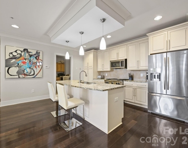 222 S Caldwell Street - Photo Thumbnail 2