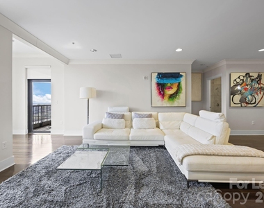 222 S Caldwell Street - Photo Thumbnail 8