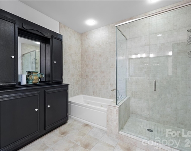 222 S Caldwell Street - Photo Thumbnail 14
