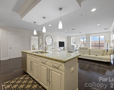 222 S Caldwell Street - Photo Thumbnail 5