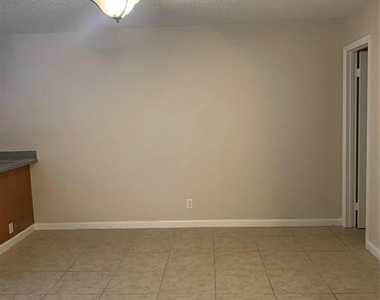 2161 Orange Grove Drive - Photo Thumbnail 4