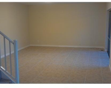 2161 Orange Grove Drive - Photo Thumbnail 3