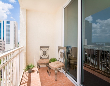 511 Se 5th Avenue - Photo Thumbnail 3