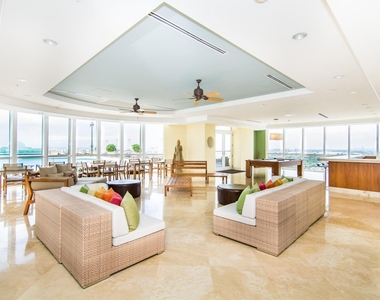 511 Se 5th Avenue - Photo Thumbnail 12