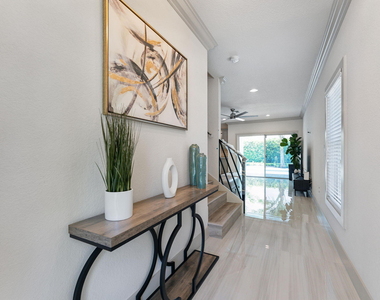 522 Lucky Lane - Photo Thumbnail 1