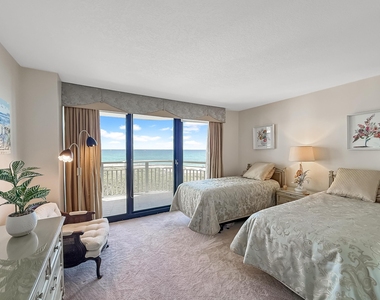 3000 N Ocean Drive - Photo Thumbnail 9