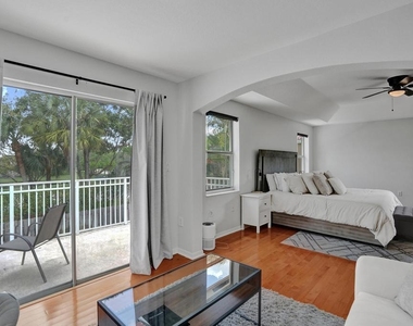 16405 Diamond Head Drive - Photo Thumbnail 30