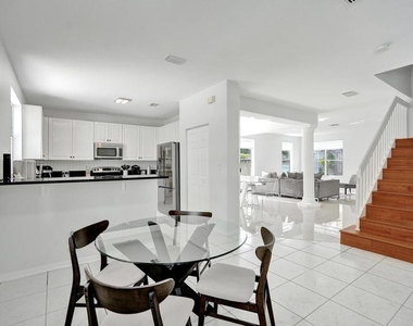 16405 Diamond Head Drive - Photo Thumbnail 17