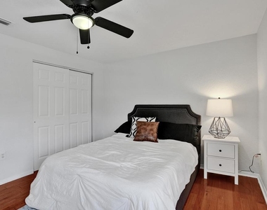 16405 Diamond Head Drive - Photo Thumbnail 38
