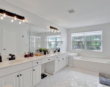 16405 Diamond Head Drive - Photo Thumbnail 35
