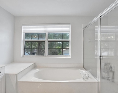 16405 Diamond Head Drive - Photo Thumbnail 36