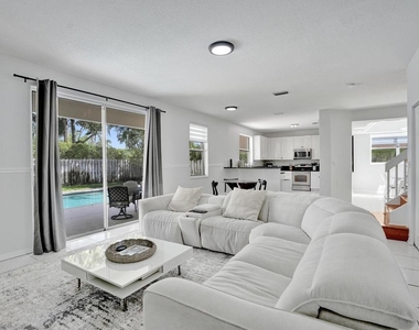 16405 Diamond Head Drive - Photo Thumbnail 16
