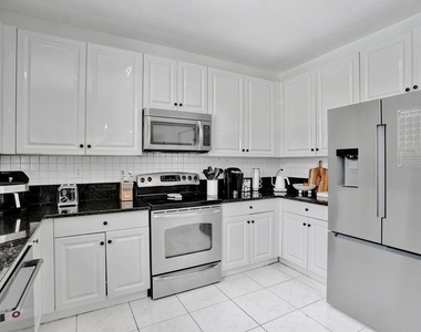 16405 Diamond Head Drive - Photo Thumbnail 19