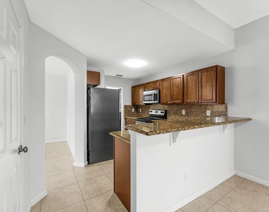 6515 Diamond Springs Terrace - Photo Thumbnail 7