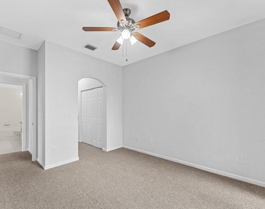 6515 Diamond Springs Terrace - Photo Thumbnail 21