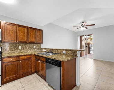6515 Diamond Springs Terrace - Photo Thumbnail 8