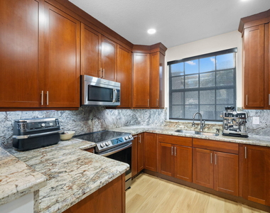 1213 Tequesta Street - Photo Thumbnail 8