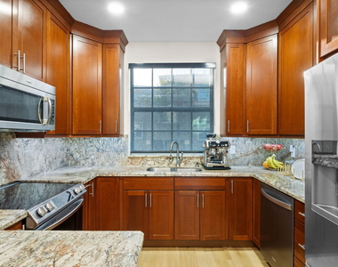 1213 Tequesta Street - Photo Thumbnail 9