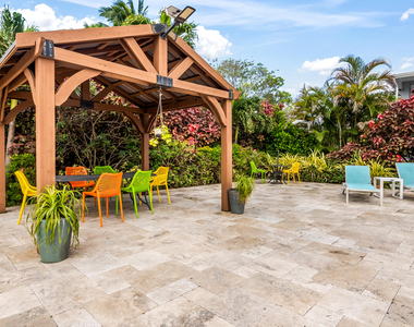626 Sw 14th Avenue - Photo Thumbnail 3