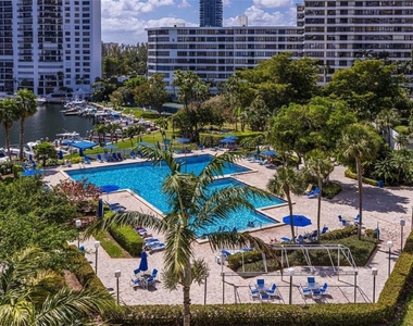 2500 Parkview Drive - Photo Thumbnail 25