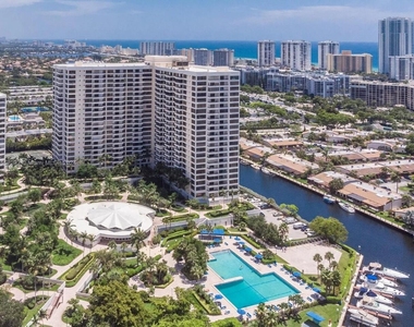 2500 Parkview Drive - Photo Thumbnail 24