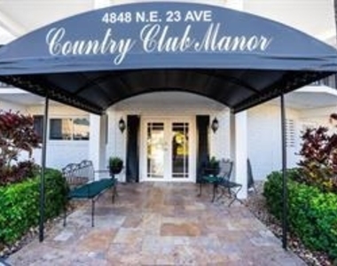 4848 Ne 23rd Avenue - Photo Thumbnail 15