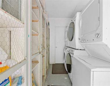 3015 Seville Street - Photo Thumbnail 31
