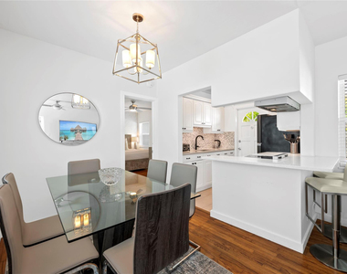3015 Seville Street - Photo Thumbnail 8