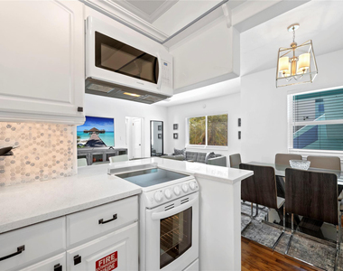 3015 Seville Street - Photo Thumbnail 9