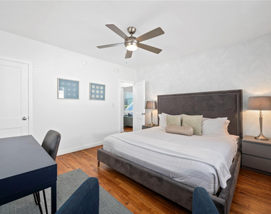 3015 Seville Street - Photo Thumbnail 14