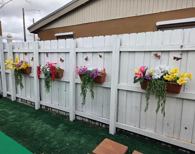 4824 Sw 45th Avenue - Photo Thumbnail 4