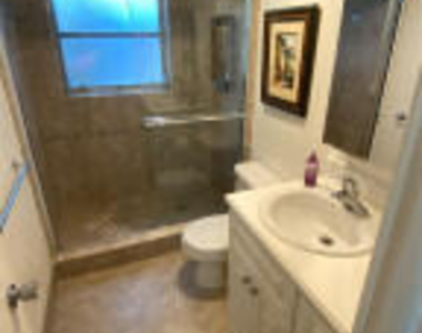 4031 N Cypress Drive - Photo Thumbnail 8