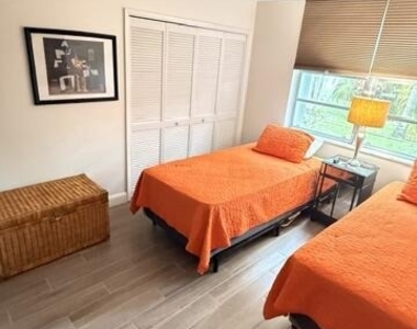 4031 N Cypress Drive - Photo Thumbnail 24