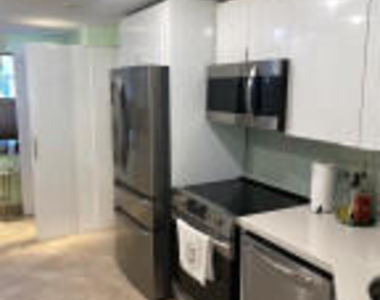 4031 N Cypress Drive - Photo Thumbnail 1