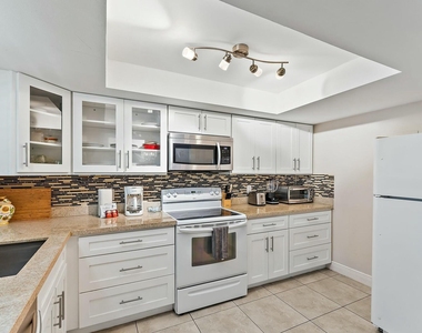 3036 Park Avenue - Photo Thumbnail 8