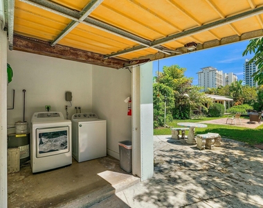 3036 Park Avenue - Photo Thumbnail 18