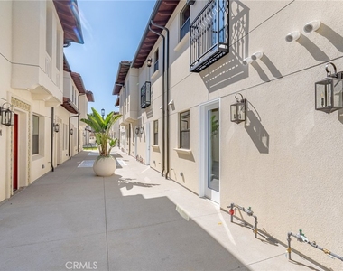 160 N New Ave - Photo Thumbnail 24