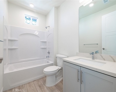 160 N New Ave - Photo Thumbnail 22
