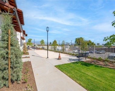 160 N New Ave - Photo Thumbnail 30