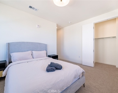 160 N New Ave - Photo Thumbnail 20