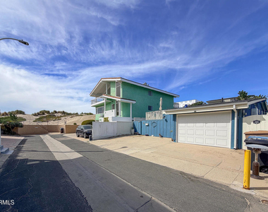 1089 Belfast Lane - Photo Thumbnail 30