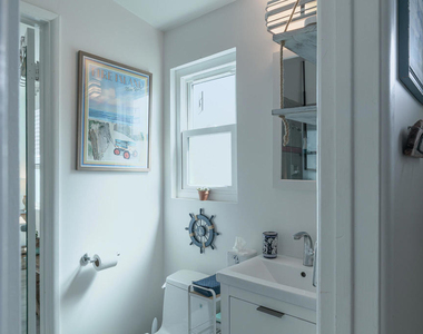 1089 Belfast Lane - Photo Thumbnail 14