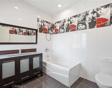 8647 Corbin Avenue - Photo Thumbnail 18