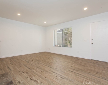 527 Spring Road - Photo Thumbnail 7