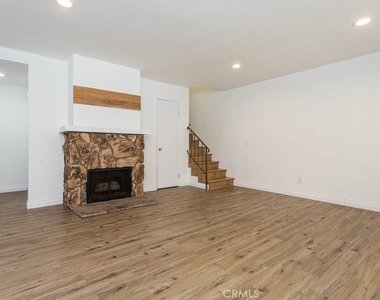 527 Spring Road - Photo Thumbnail 8
